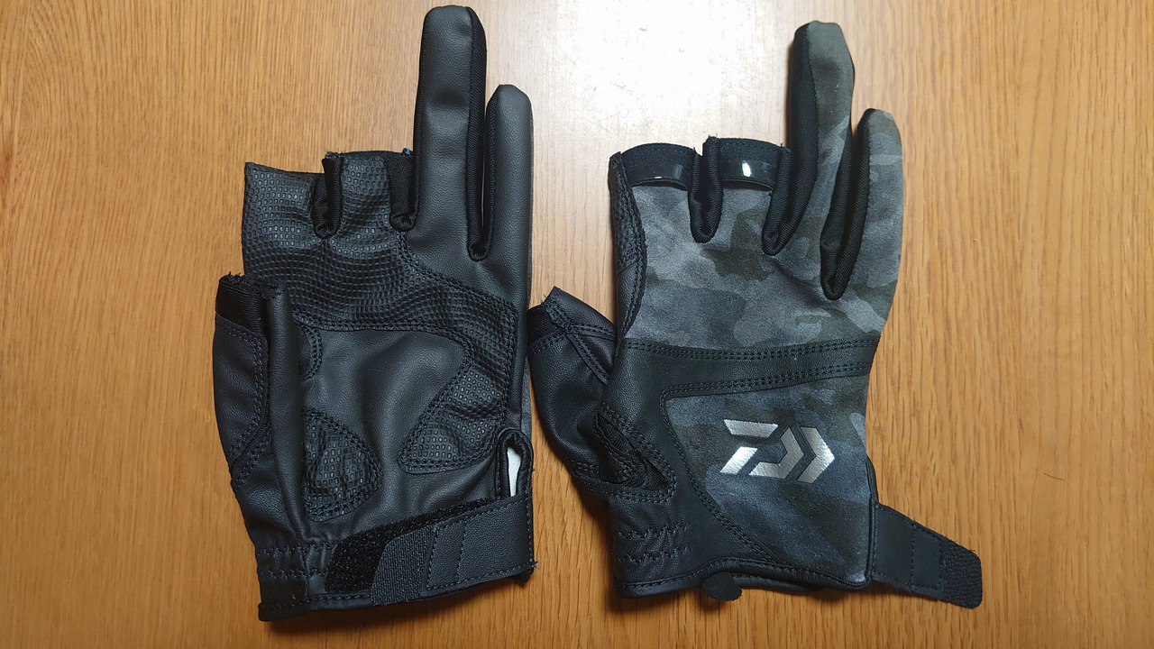 Details about   DAIWA DG-8021 Game Gloves 3 Cuts Real Lake New Fishing M L XL Size Japan Outdoor 